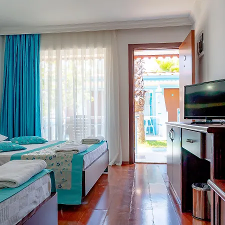 Hotel Sunberk Side